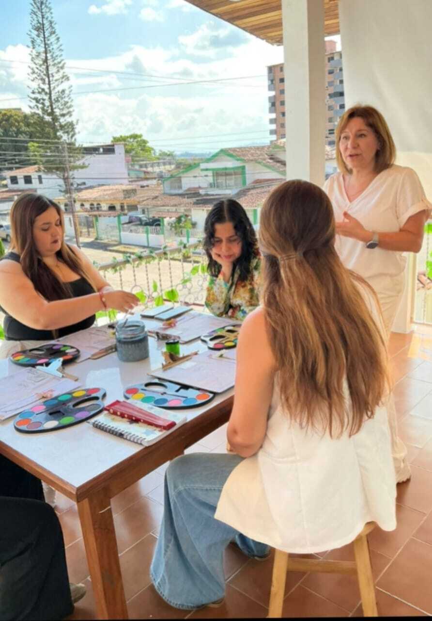 Sesión grupal Círculo de Mujeres Creadoras